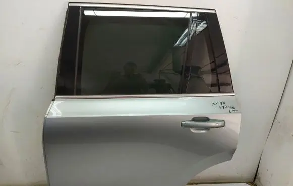 Rear door