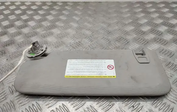 Opel Astra J Sun visor