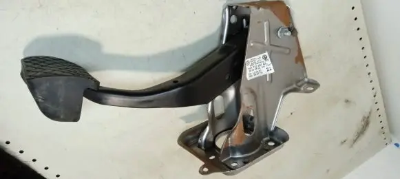Audi Q3 8U Brake pedal 1K1723143F