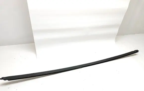 Renault Trafic III (X82) Front door windshield rail 