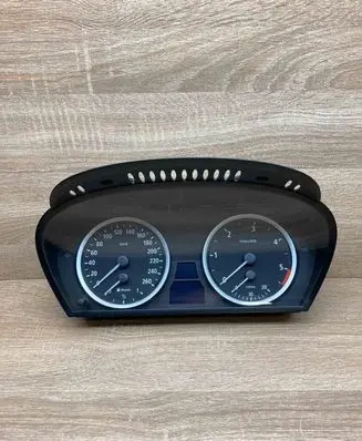 BMW 5 E60 E61 Speedometer (instrument cluster) 6983153 110080213 542