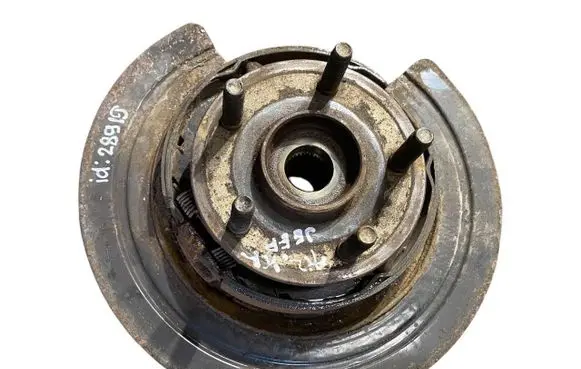 Jeep Grand Cherokee Rear wheel hub spindle/knuckle 