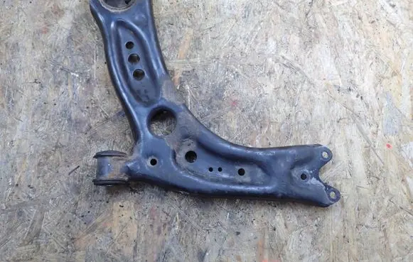 Skoda Octavia Mk3 (5E) Front lower control arm/wishbone 5Q0407182A