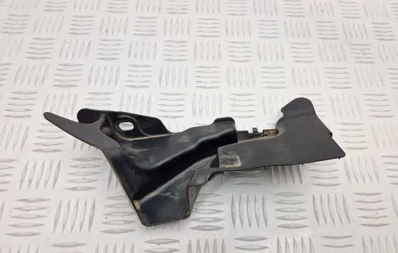Ford Focus Other engine bay part JX7BA02476A D2L4F
