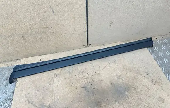 Lexus RX 450H Front door trim (molding) 7573648020