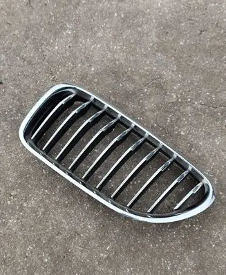 BMW 6 F06 Gran coupe Front bumper upper radiator grill 7212849