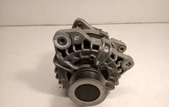 Volvo XC60 Generator/alternator 31489212 07600215A 0125812076