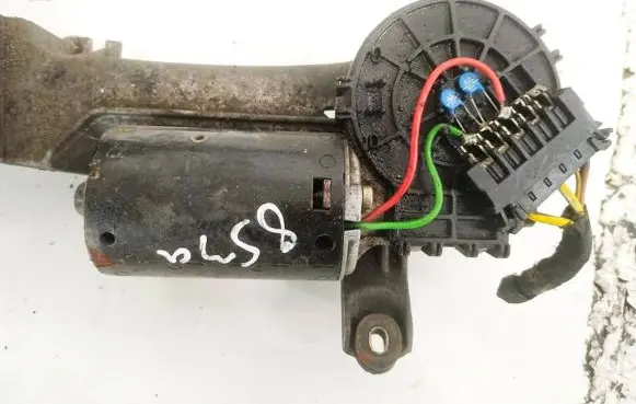 Mercedes-Benz E W210 Wiper motor