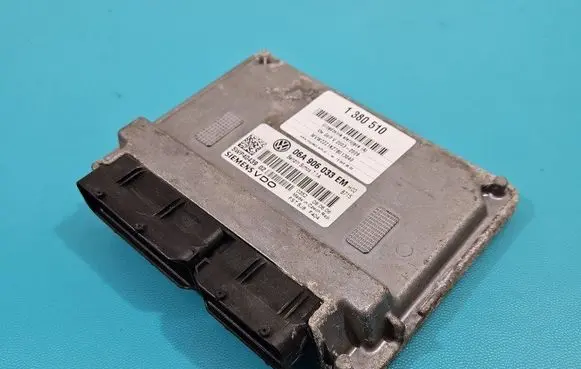 Volkswagen Golf V Engine control unit/module ECU 06A906033EM IMPRK1380510