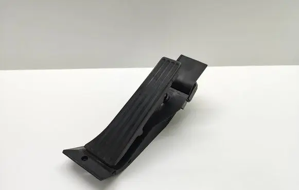BMW 5 E60 E61 Accelerator throttle pedal 6772645 677264502 35426772645