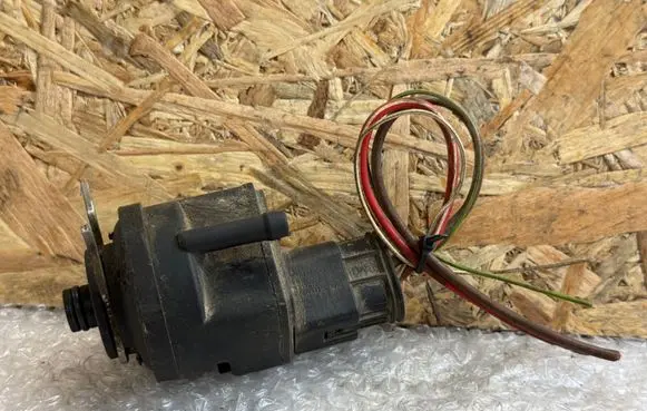 BMW 5 E60 E61 Fuel filter heater 7788702 13327788702