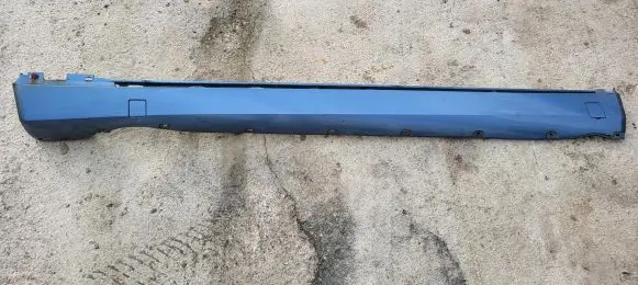 Mercedes-Benz 190 W201 Front sill (body part) 2016906340