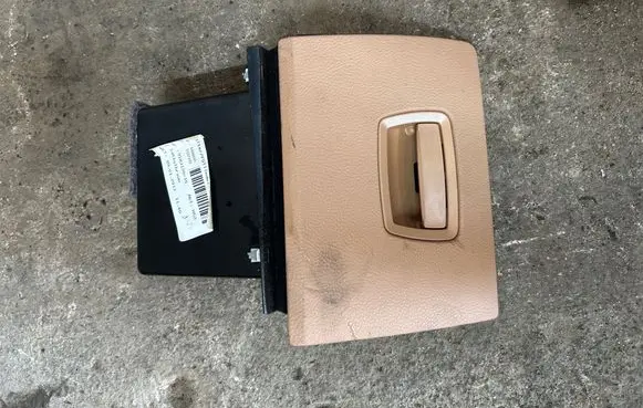 BMW 7 F01 F02 F03 F04 Glove box 9183130 6836593 D137192