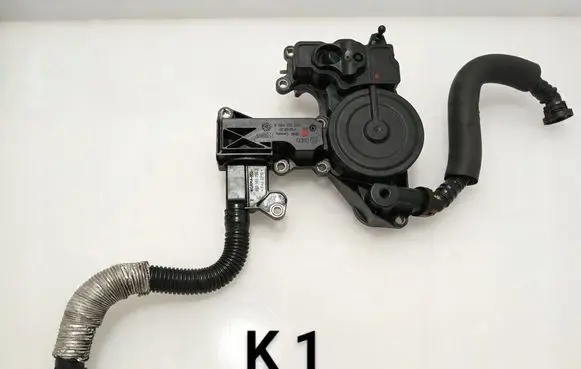 Audi A3 S3 A3 Sportback 8P Oil breather separator 06H103226A