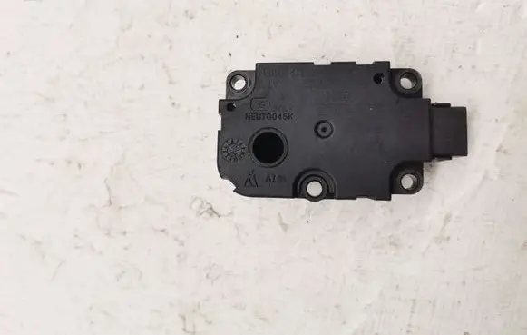 Mercedes-Benz S C217 Air flap motor/actuator FM208001