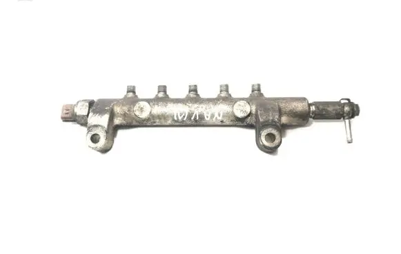 Nissan Navara Fuel distributor 04K04050 04K01573