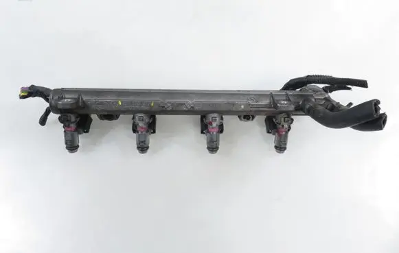 Volkswagen Golf IV Fuel main line pipe 036133319 036031C