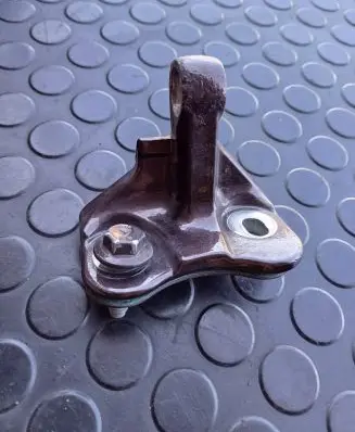 Mercedes-Benz CLA C117 X117 W117 Rear door lower hinge A046572 HW176E1 L123ES05