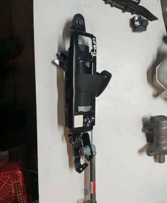 Volvo S80 Front seatbelt 39838673