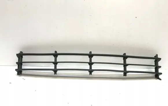 Skoda Octavia Mk2 (1Z) Front bumper lower grill 1Z0853677