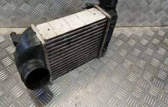 Audi A6 S6 C6 4F Intercooler air channel guide 4F0145805AD 6620173