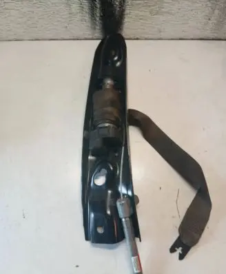 Volvo XC90 Front seatbelt 8686632