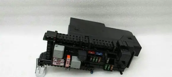 Mercedes-Benz E W212 Fuse box set A2129003822