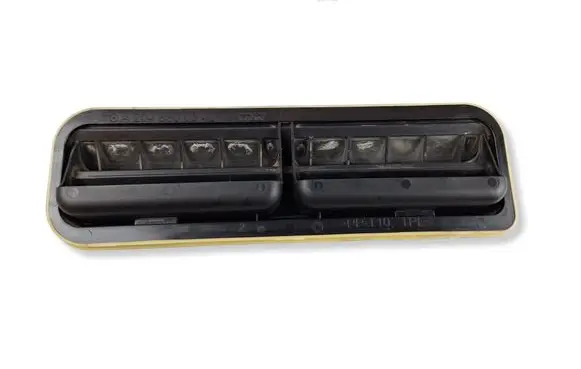 Mercedes-Benz C W204 Quarter panel pressure vent A2048300342