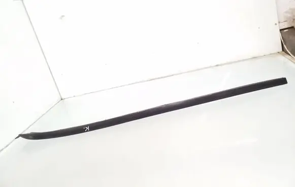 Seat Ibiza IV (6J,6P) Windshield trim 6J0854319A