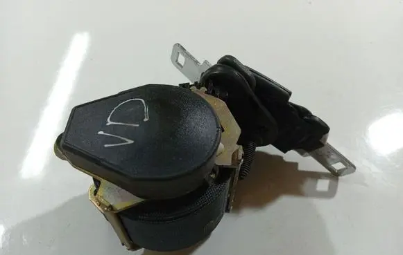 Renault Scenic II - Grand scenic II Middle seatbelt (rear) 0402082
