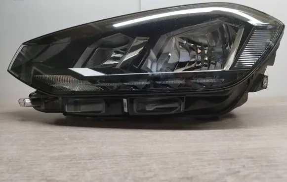 Volkswagen Golf Sportsvan Headlight/headlamp 517941005D 90111501