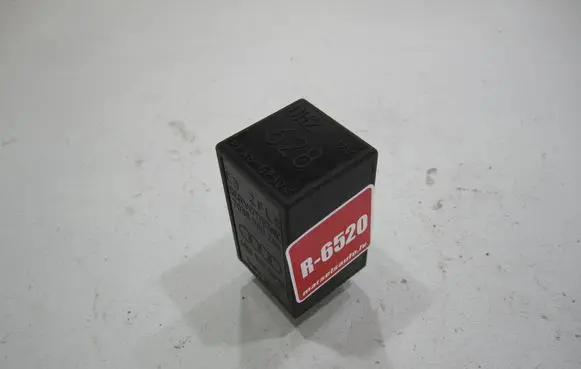 Audi A6 S6 C5 4B Other relay 4B0907307B 5WK11421