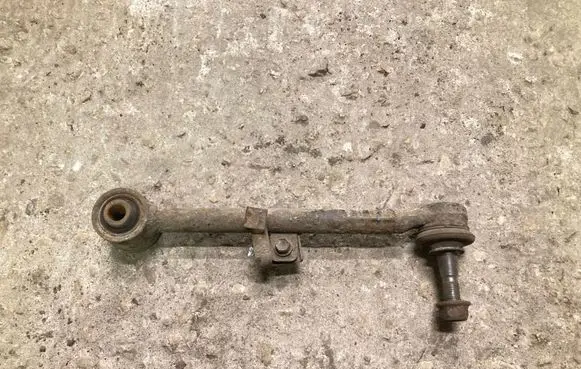 Lexus IS 200-300 Rear control arm