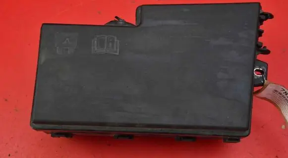 Volvo S40 Fuse box set 8688040