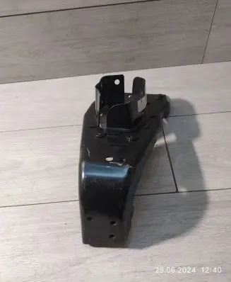 Land Rover Evoque II Front bumper mounting bracket GJ32-101B90-AC