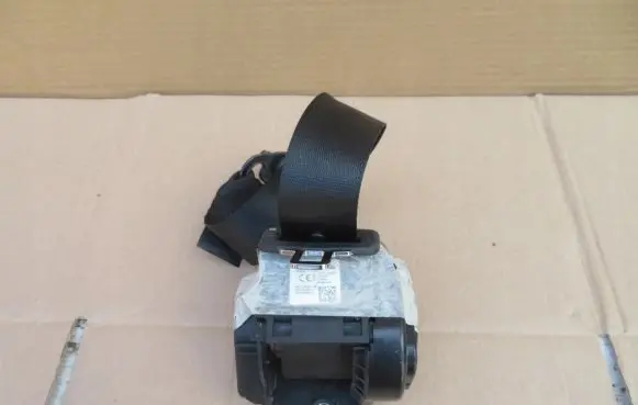 BMW iX Rear seatbelt 7911586