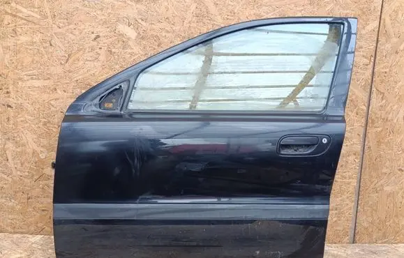 Volvo V70 Front door DOT57M53AS2 E000186 43R001106