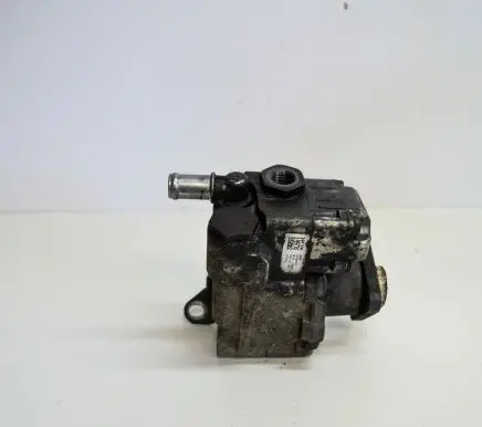 BMW 5 E60 E61 Power steering pump 678084804
