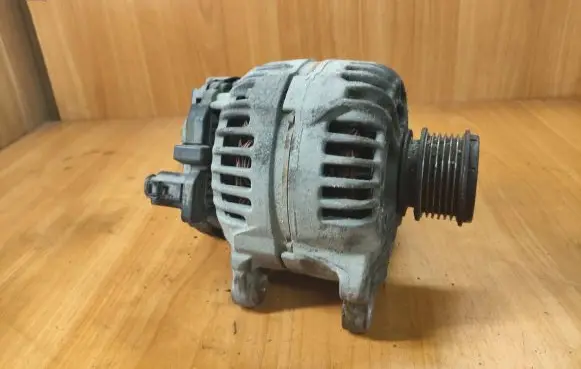 Audi A4 S4 B7 8E 8H Generator/alternator 06F903023J 0124525092