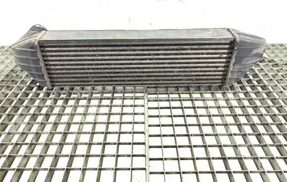 BMW X3 E83 Intercooler radiator 6650758