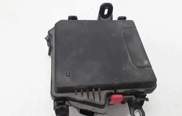 Renault Zoe Fuse module 284B03998R