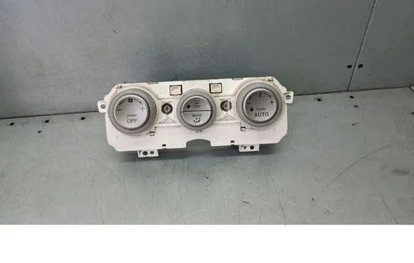 Mazda 6 Air conditioning/heating control unit 