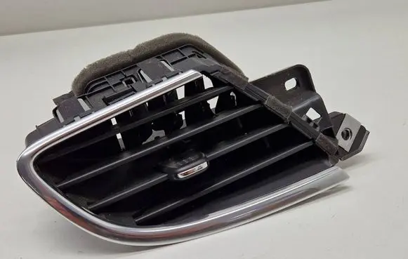 Buick Encore I Dashboard side air vent grill/cover trim 42524488