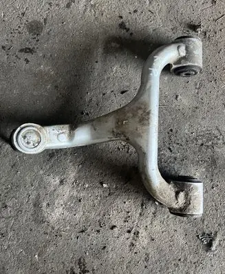 Mercedes-Benz ML W163 Front upper control arm/wishbone 