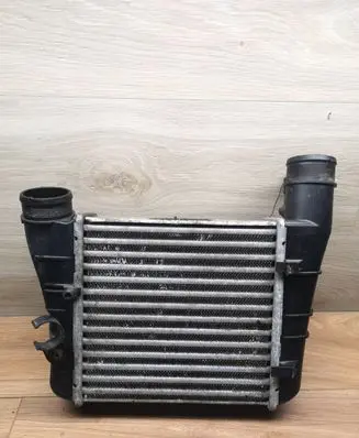 Audi A4 S4 B7 8E 8H Intercooler radiator 3229440
