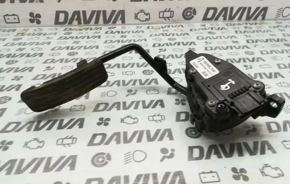 Jaguar S-Type Accelerator throttle pedal 2R83-9F836C