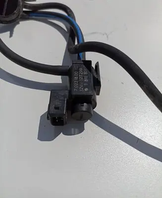 BMW X1 E84 Turbo solenoid valve 70231800 12T299 7810831