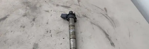 BMW 5 F10 F11 Fuel injector 7823461 782346101