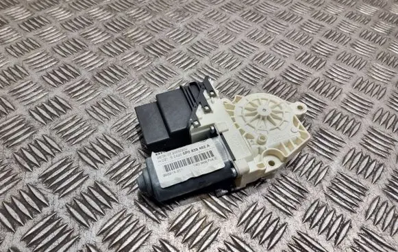 Seat Altea Rear door window regulator motor 1K0959704E 995915201 5P0839462A
