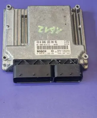 Mercedes-Benz Vito Viano W639 Engine control unit/module A6461530491 0281011789